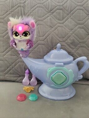 Magic Mixies Magic Genie Lamp Playset with Plush Genie and two mist refills
